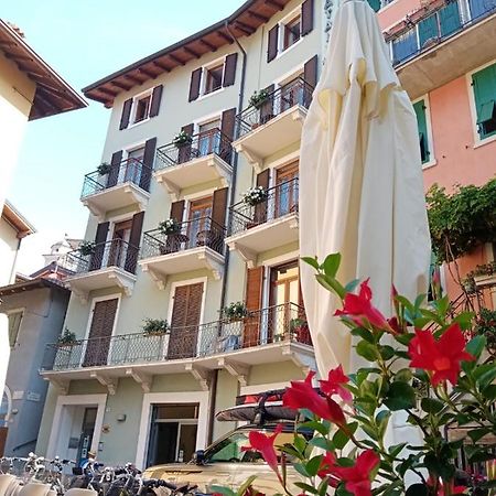 Casa Nataly Bed & Breakfast Torbole Sul Garda Ngoại thất bức ảnh