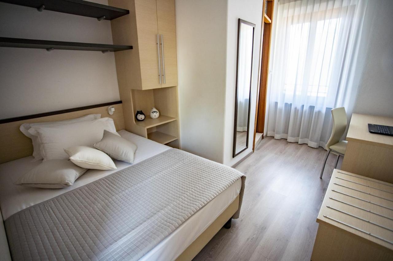 Casa Nataly Bed & Breakfast Torbole Sul Garda Ngoại thất bức ảnh